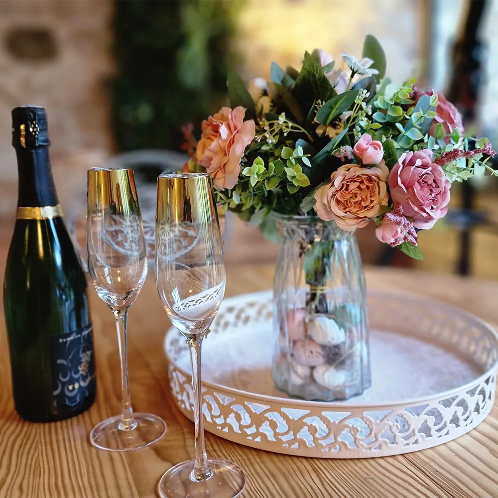 Bouteille de Champagne demeure de la baronne Love Room