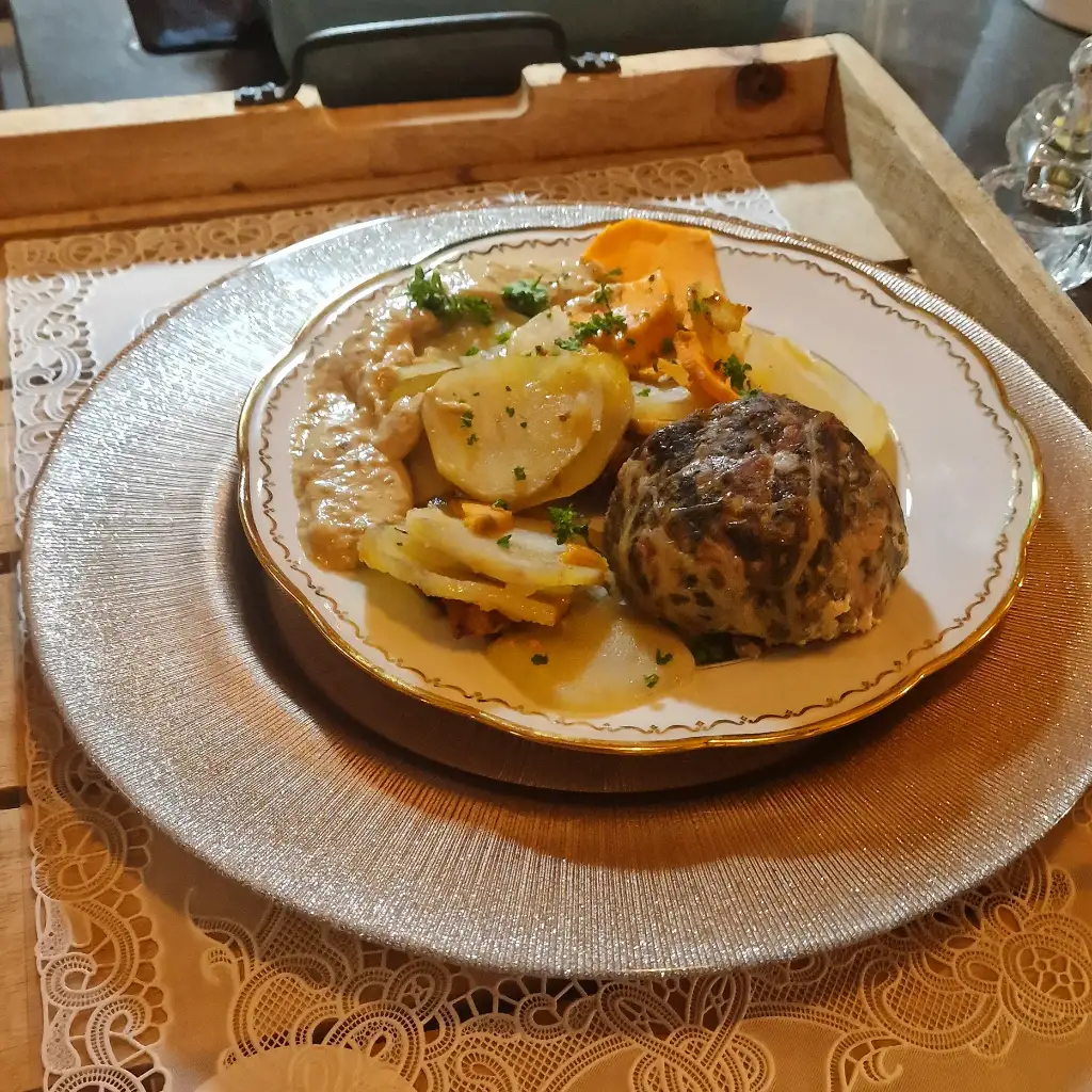 Caillette et pommes de terre sautées