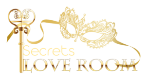 Une clé et un masque avec le texte Secrets Love Room