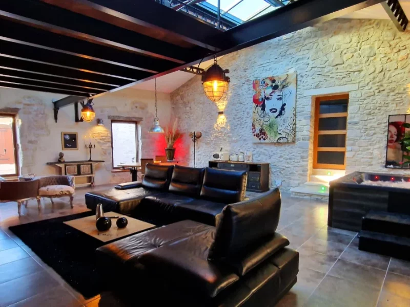 Le salon en cuir noir